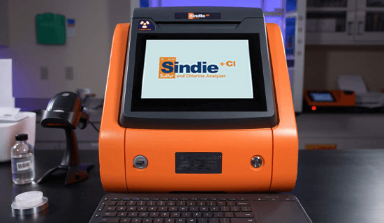 Sindie +Cl analyzer in a laboratory